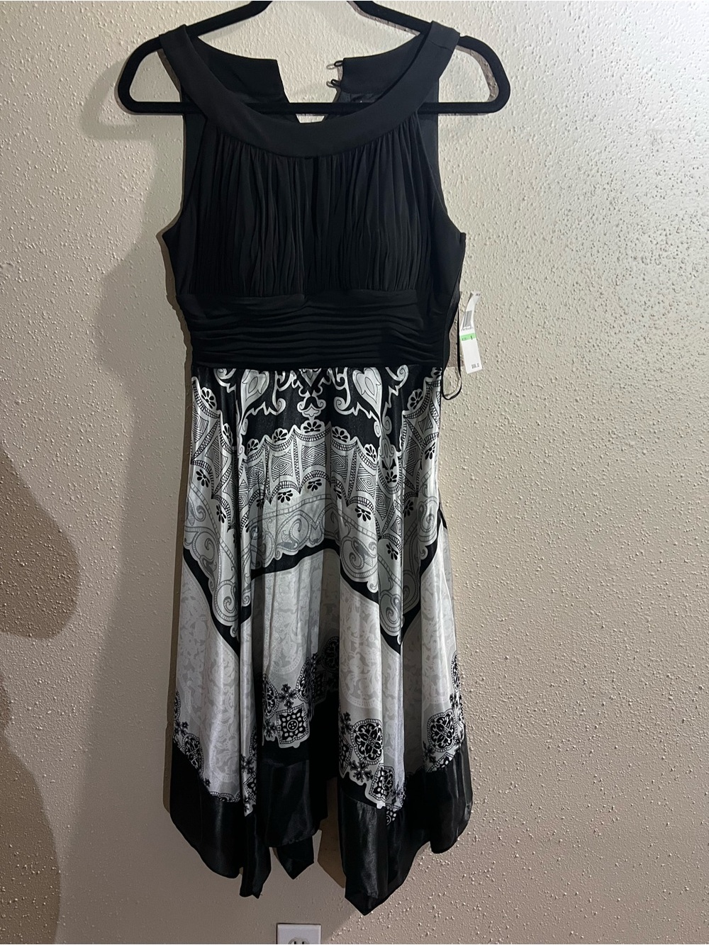 Signature by Sangria Black and White Dress